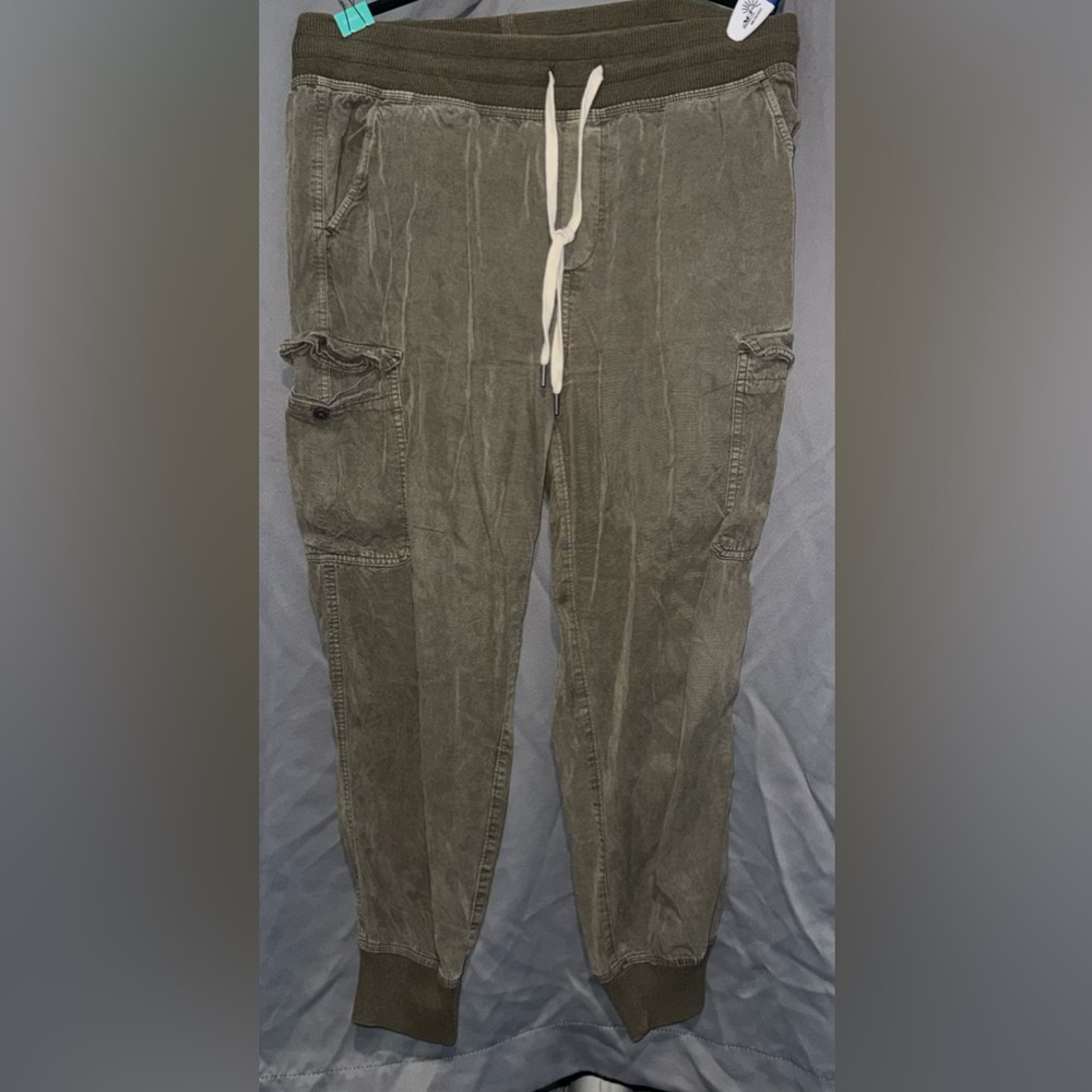 Aerie Women's Green Cargo Jogger Pants Size large